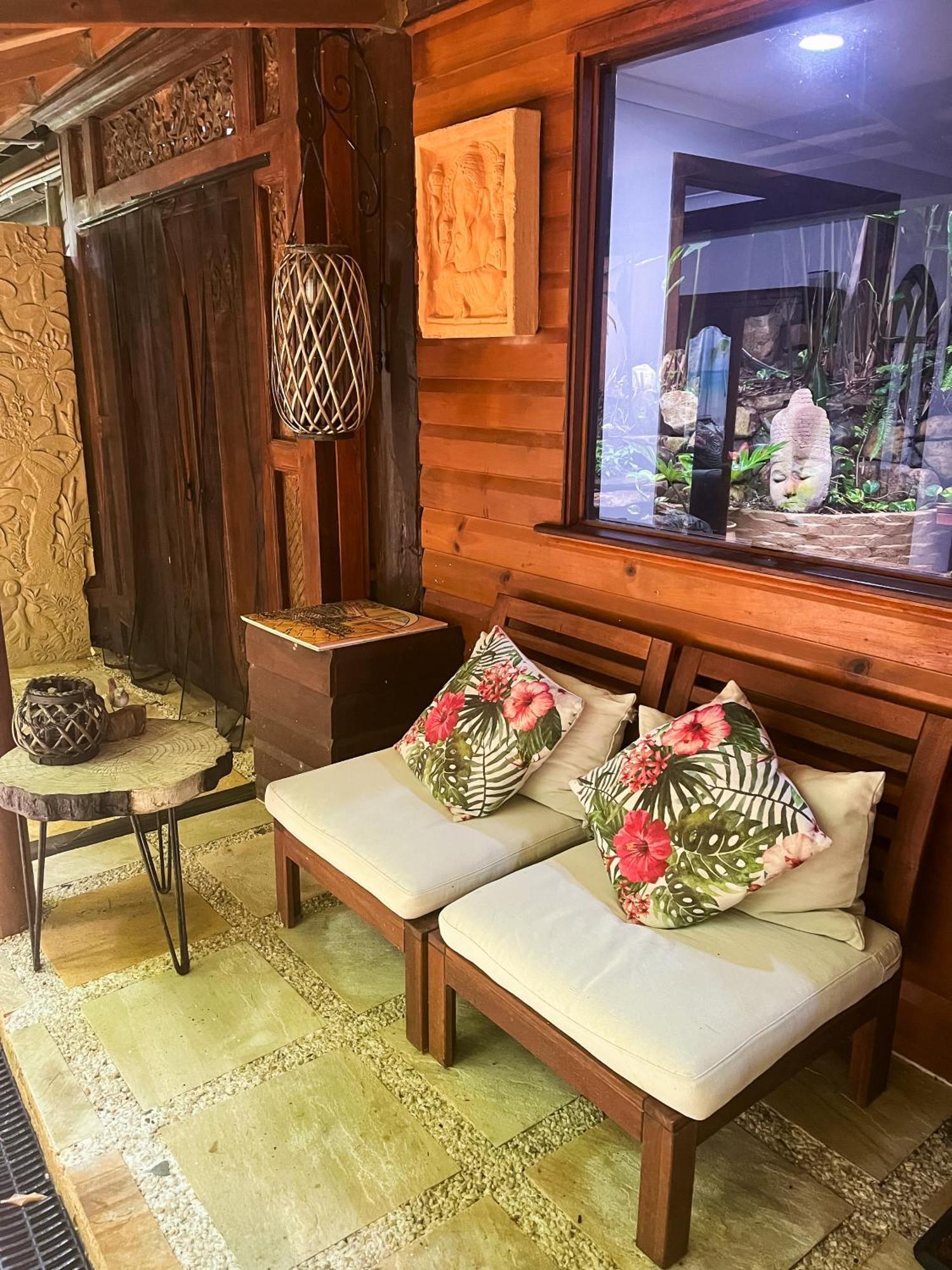 Whitsundays Bnb Retreat Еърли Бийч Екстериор снимка
